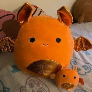 Squishmallow bat